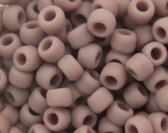 8/0 TOHO ROUND Opaque Frosted Lavender Seed Bead (8g)