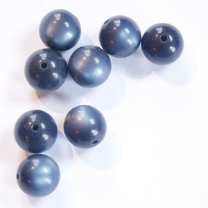 Vintage Lucite Grey Moonglow Beads 11mm (10) bds833C