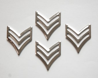 Silver Plated 2 Bar Chevron V Pendant Findings (4) mtl384B