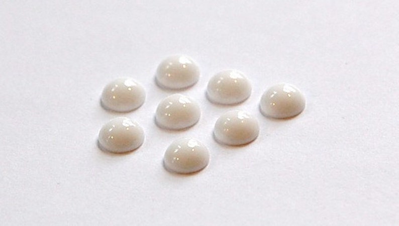 Vintage Opaque White Glass Cabochons 7mm cab701U zdjęcie 2