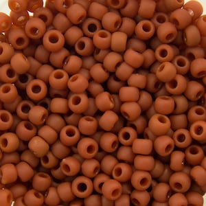 11/0 TOHO ROUND Conta de semente de terracota fosca opaca (8g)