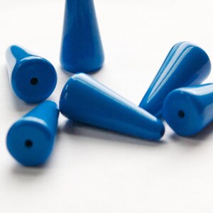 Vintage Opaque Medium Blue Triangle Teardrop Acrylic Beads 6 bds311F image 2