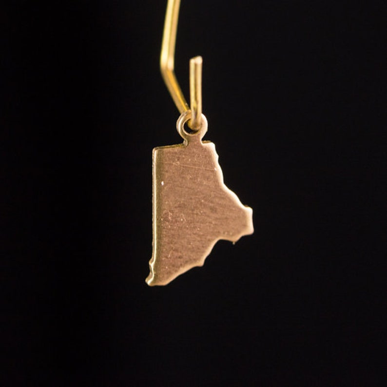 chr228FF 6 Raw Brass Rhode Island Blank State Charm Drops