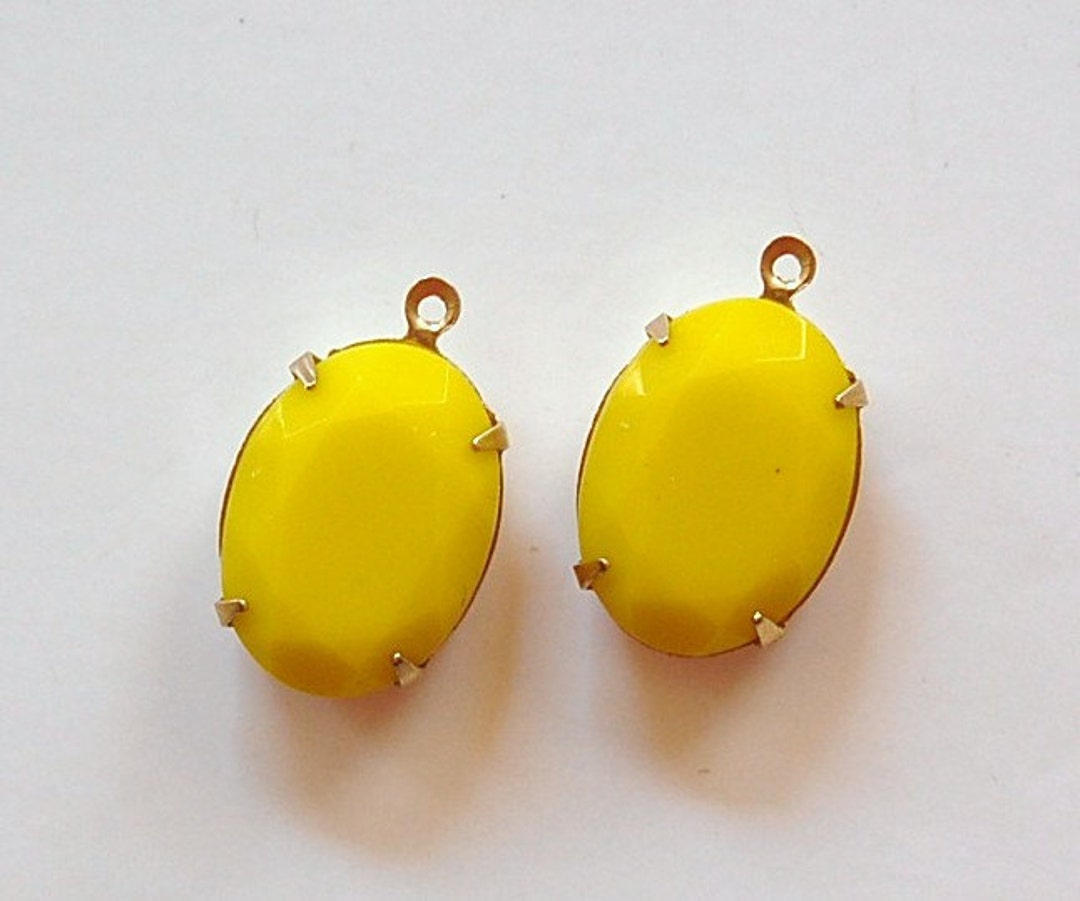 Vintage Opaque Yellow Faceted Stone In 1 Loop Brass Setting Etsy