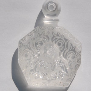 Vintage Crystal Clear Etched Faux Perfume Lucite Bottle Pendant pnd064C