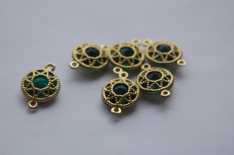 Vintage Emerald Green Connector Beads with Neat Brass Frames 13mm 6 chr136B image 1