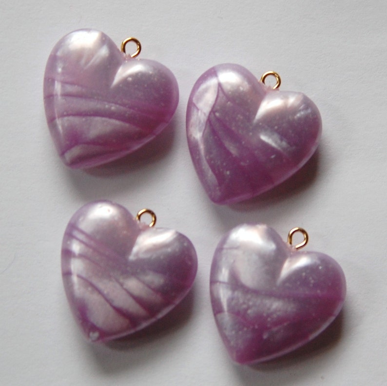 Vintage Purple Pearl Acrylic Heart Charms Pendants chr175A image 2