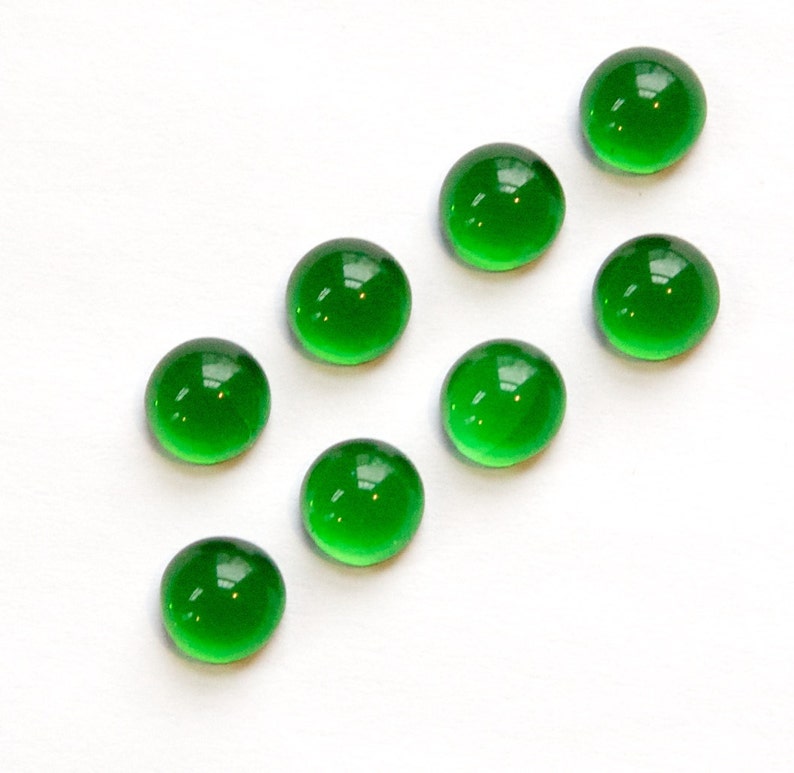 Emerald Green Glass Cabochons 7mm No Foil cab701P image 1