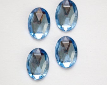 Vintage Light Sapphire Faceted Glass Cabochons 14x10mm cab577Y