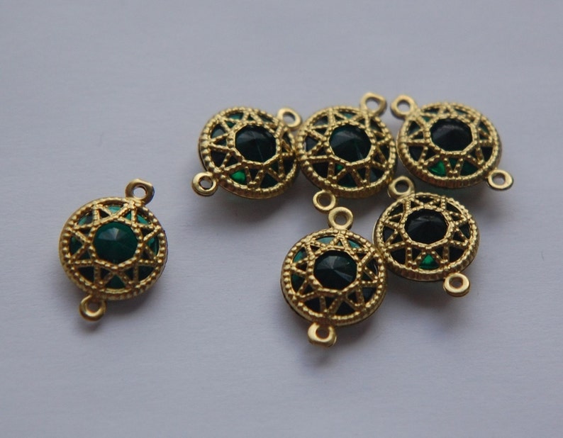 Vintage Emerald Green Connector Beads with Neat Brass Frames 13mm 6 chr136B image 2