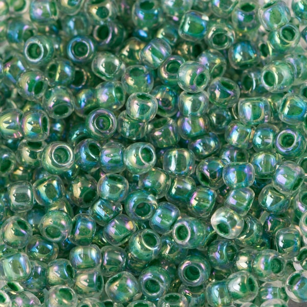 11/0 TOHO ROUND Inside Color Rainbow Crystal / Shamrock Lined Seed Bead (8g)