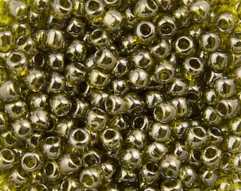 11/0 TOHO ROUND Gold Lustered Green Tea Seed Bead (8g)