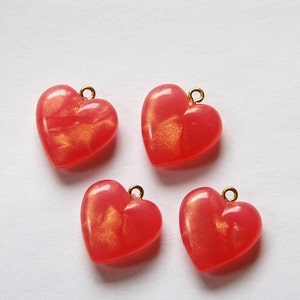 Vintage Small Peach Rose Pearl Acrylic Heart Charms Pendants chr175D