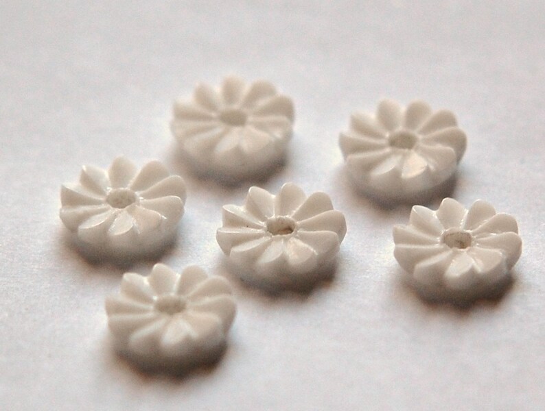Vintage White Glass Pinwheel Flower Bead Cabochon 10mm cab185A Etsy
