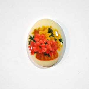 Vintage Glass Cabochon Basket of Flowers 25x18mm cab680L