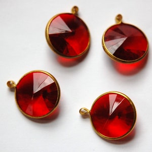 Vintage Rubinröd akryl Rivoli Kanal Set 18 mm 1 Ögla Droppar chr156G