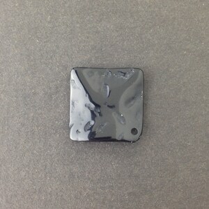 Vintage Black Etched Square Wavy Acrylic Pendants 20mm (4) pnd149K