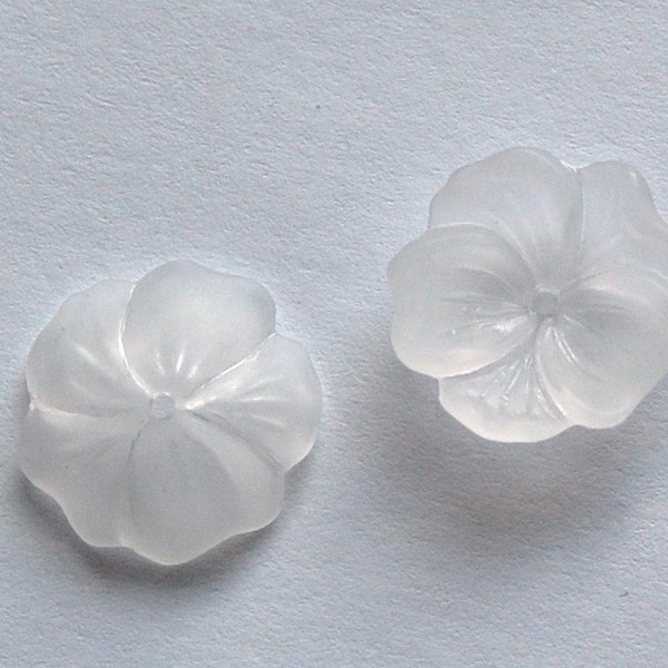 Vintage Matte White Lucite Flower Bead Cap 14mm bds354G