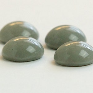 Vintage Opaque Gray Glass Cabochons 13mm (4) cab704CC