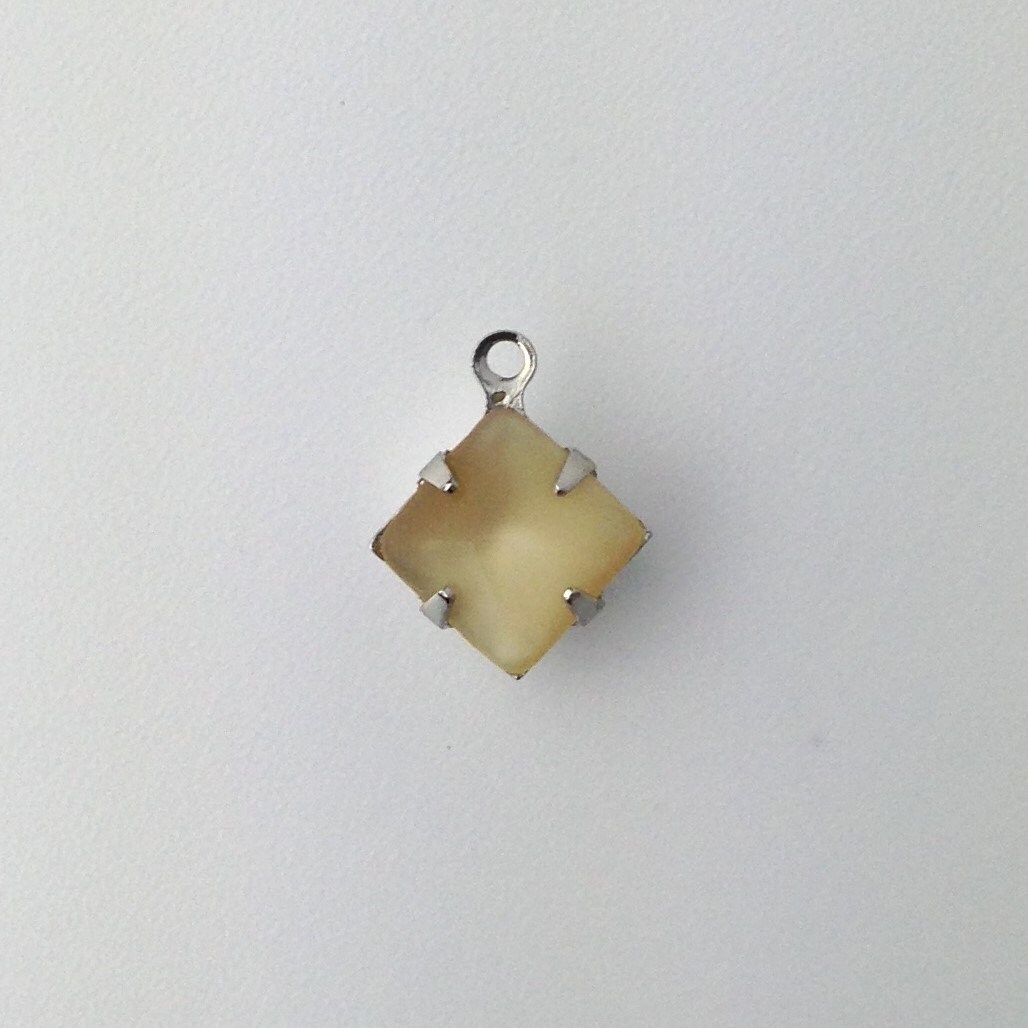 Muuu　オーダーストーン Beige Moonstone Square Glass Stones 1 Loop Silver Setting