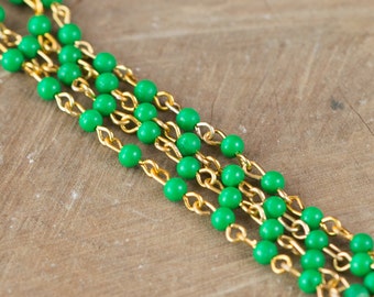 Vintage Jade Green Plastic Beaded Chain Coppery Gold Links Japan chn020K