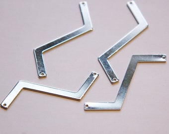 2 Hole Silver Plated Z Shaped Zigzag Connector Pendants (4) mtl269E