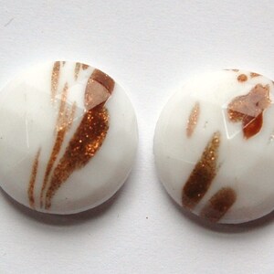Vintage White Faceted Glass with Goldstone 18mm cab780A