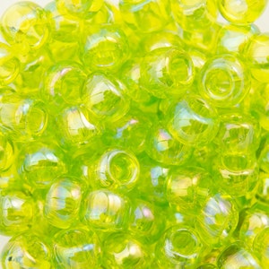 6/0 TOHO ROUND Transparent Rainbow Lime Green Seed Bead (8g)
