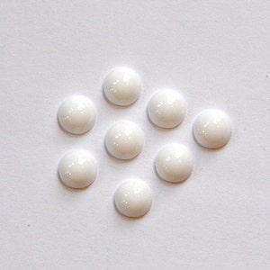 Vintage Opaque White Glass Cabochons 7mm cab701U image 1