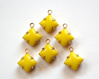 Opaque Yellow Square Glass Stones in 1 Loop Brass Setting 8mm squ002CC