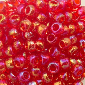 8/0 TOHO ROUND Transparent Rainbow Siam Ruby Seed Bead (8g)
