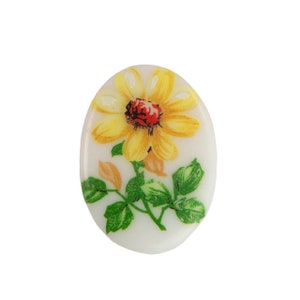 25x18mm Yellow Flower Glass Oval Cabochon (1)
