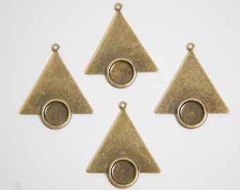 1 Loop Brass Ox Triangle Drops Charms with 7mm Setting (6) mtl066B