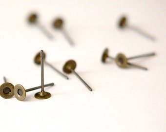 Antiqued Bronze 4mm Flat Pad Setting Earring Posts w/ Nuts (50) fnd001B