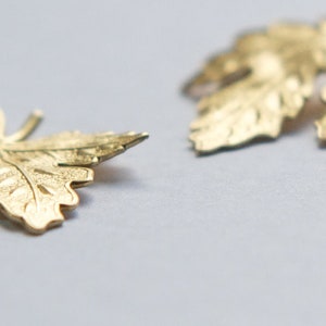 Raw Brass Maple Leaf Stampings mtl316A image 3