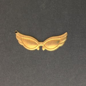 Raw Brass Retro Cats Eye Sunglasses Charm Pendant (6) mtl059A