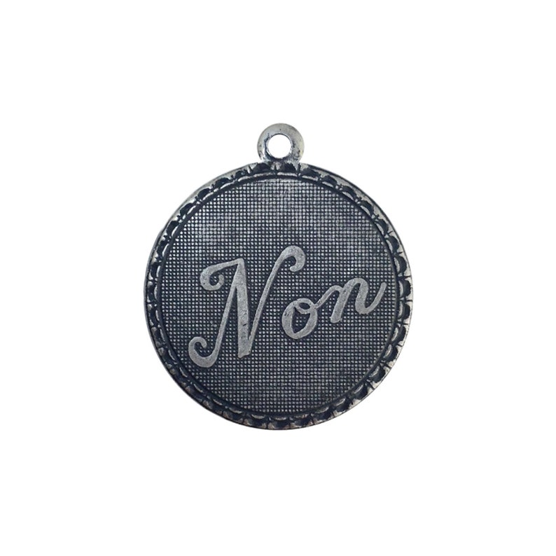 4 Non Word Charm with Loop No