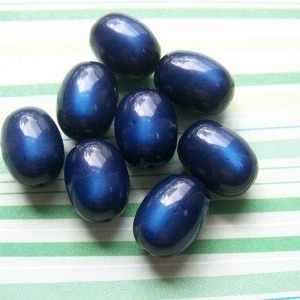 Vintage Lucite Navy Blue Moonglow Barrel Beads bds825