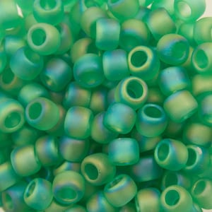 8/0 TOHO ROUND Transparent Rainbow Frosted Dark Peridot Seed Bead (8g)