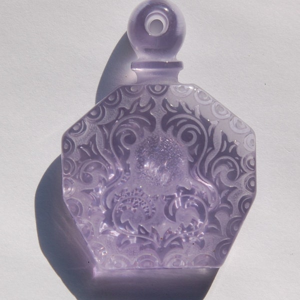 Vintage Soft Purple Etched Faux Perfume Lucite Bottle Pendant pnd064B