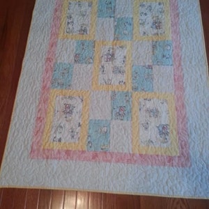 Little Dreamer Baby Quilt - Best baby shower gift, Girls quilt, Boys quilt, Kids bedding, Handmade Quilts, Baby Gift Idea. Humpty Dumpty.