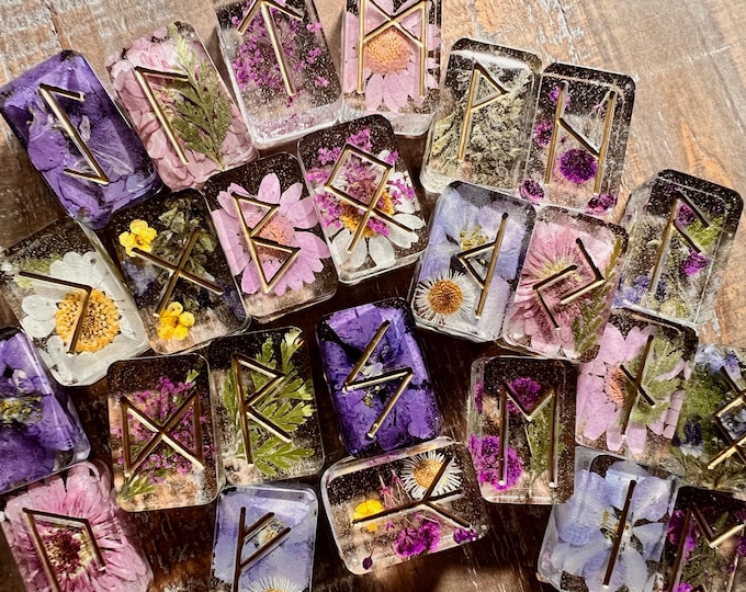 Floral Elder Futhark Divination Runes - Etsy