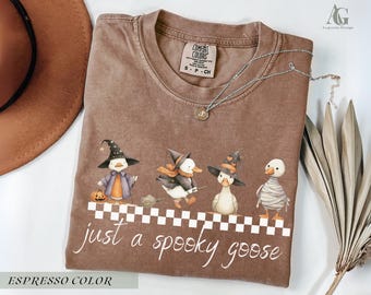 Funny Goose T-shirt Duck Shirt, Goose Halloween Shirt, Retro Checkerboard Tee, Goose Lover Gift Shirt, Spooky Season Tee, Cute Horror Shirt