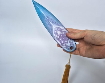 Zoey Daggers - Kpop Demon Hunters Huntrix plastic prop