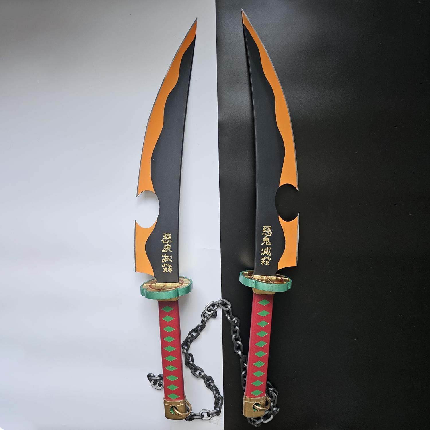 鬼滅の刃 天元刀 2本セット + チェーン コスプレ小道具 - Etsy 日本