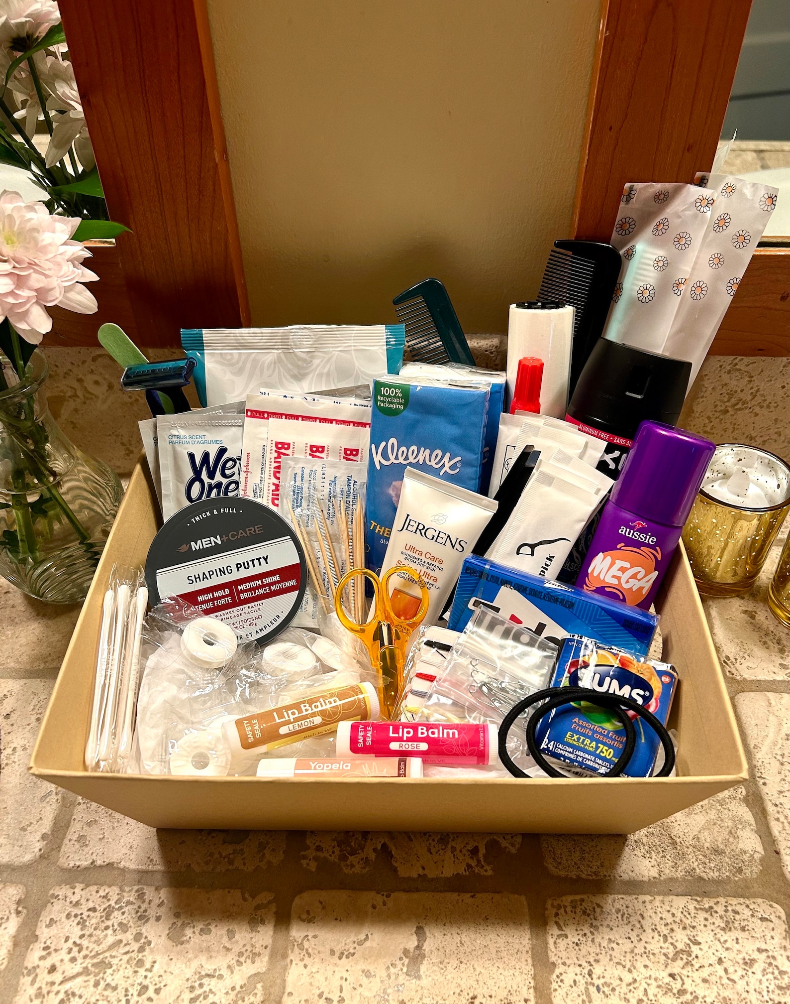 Mens Large Bathroom Basket FREE Digital Signage 75-100 Guests, 150-200 ...