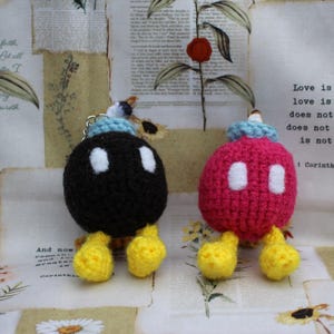 Gehaakte Mario Bob-Omb pluche/sleutelhanger