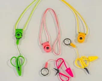 Super sharp snips with silicone cover on detachable lanyard
