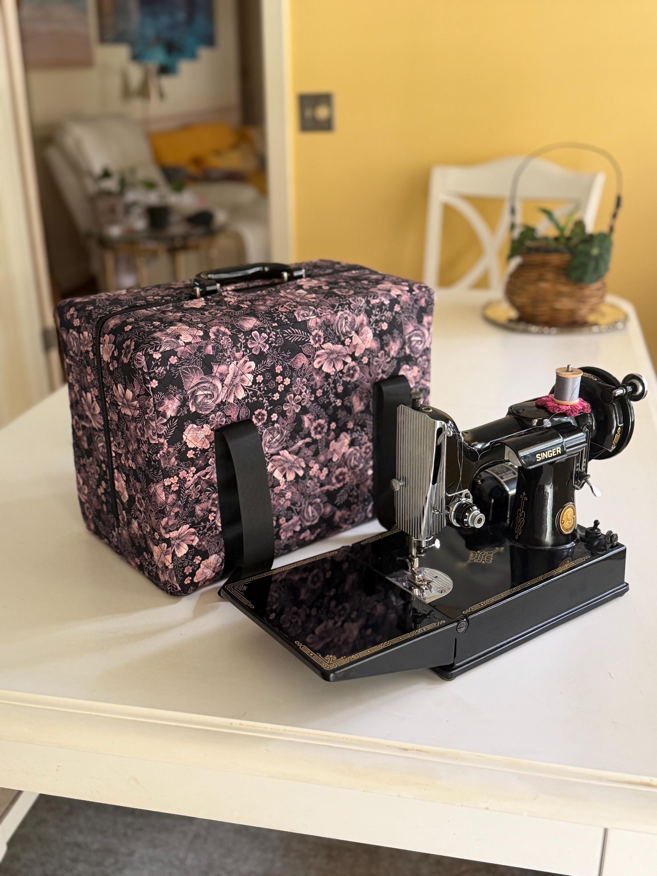 Singer Featherweight sewing machine carrying case/cover zippered with sturdy handles, zippered, made of pre-quilted fabric
