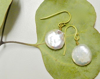 White coin pearl earrings   *FREE SHIPPING*